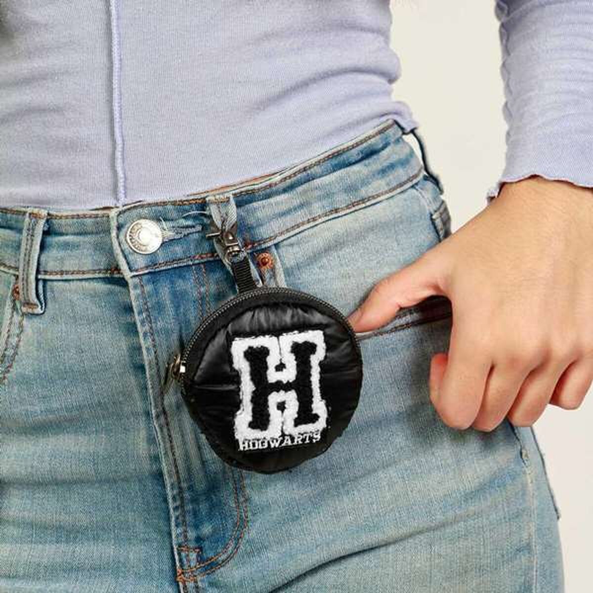 V3HD4C64131AACDABF105A8E7A8FBBDC527R7566011P4